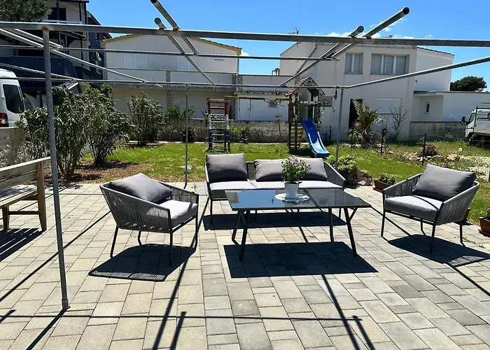 Family-friendly With Swimming Pool - 23976 Апартаменты *