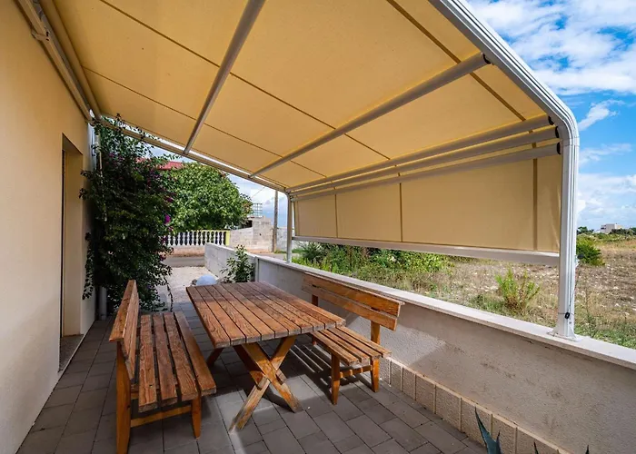 Family-friendly With Swimming Pool - 23976 *